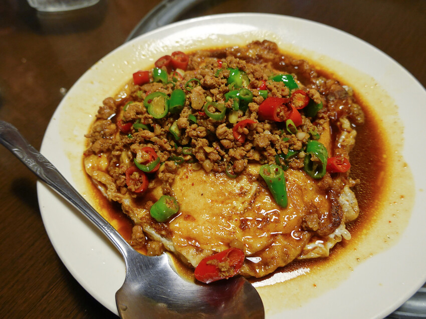 台北大安—川妹子｜一片椒紅中 深藏讓人難以抗拒的麻辣滋味｜國父紀念館、明曜百貨