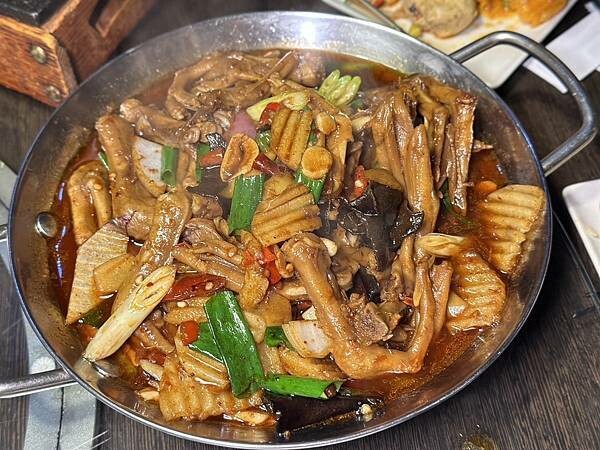 台北市大安區[東區美食] 川妹子 成都川味料理 台北川菜推薦 #大安區國父紀念館美食 @蛋寶趴趴go