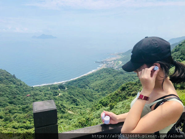 OMIX Y6 真無線半入耳式運動藍牙耳機·價格親民！OMIX Y6 真無線半入耳式運動藍牙耳機 . 奢華·時尚·高品質·OMIX就是要給你最好的·無時無刻滿足你的需求