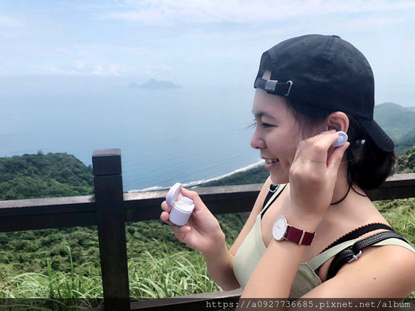 OMIX Y6 真無線半入耳式運動藍牙耳機·價格親民！OMIX Y6 真無線半入耳式運動藍牙耳機 . 奢華·時尚·高品質·OMIX就是要給你最好的·無時無刻滿足你的需求