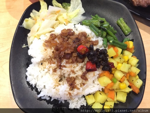 三福排骨:【台北士林】三福排骨便當店