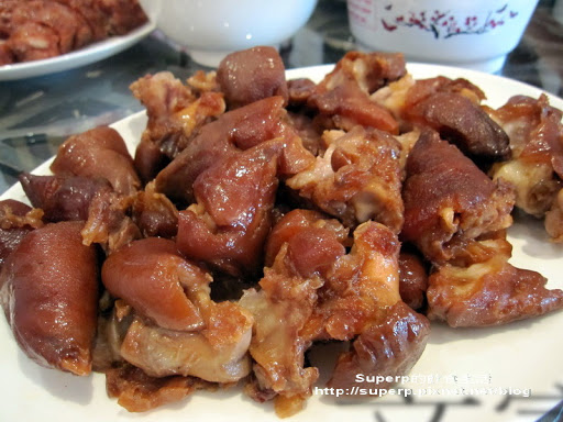 [餐廳食記]天母的金蓬萊台菜之爆量排骨酥轟趴