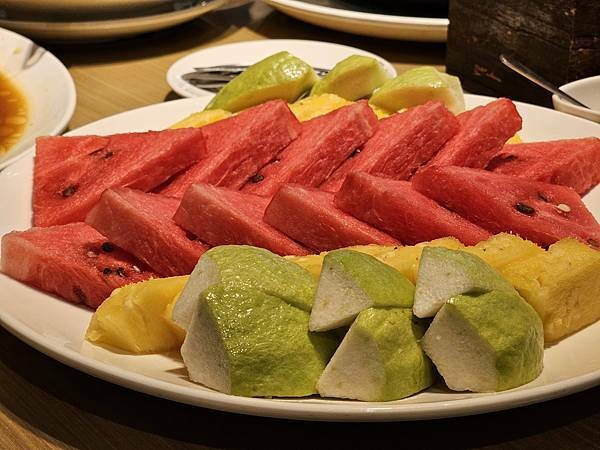 (胖樺食記)連續七年米其林一星「金蓬萊遵古台菜餐廳」/海膽松