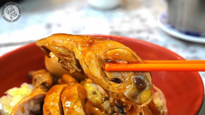 天母人激推燒臘！鳳城燒臘46年老店，必點超有料公仔麵、嫩Q雞腿飯。