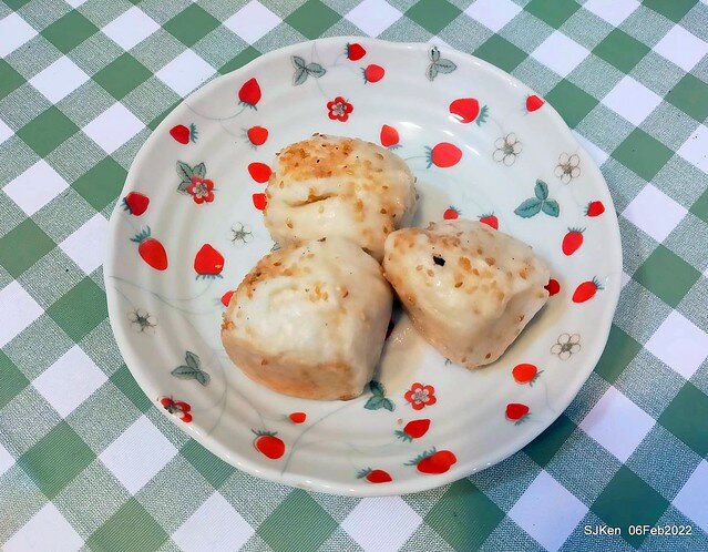 「士林夜市大上海生煎包」(Shanghai style fried buns), Taipei, Taiwan, SJKen, Feb 7, 2022.