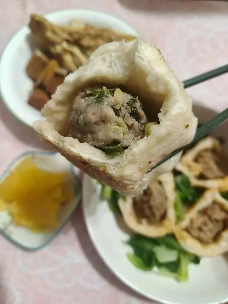 士林夜市大上海生煎包-皮脆外酥內軟的香醇小吃/消夜/點心/美