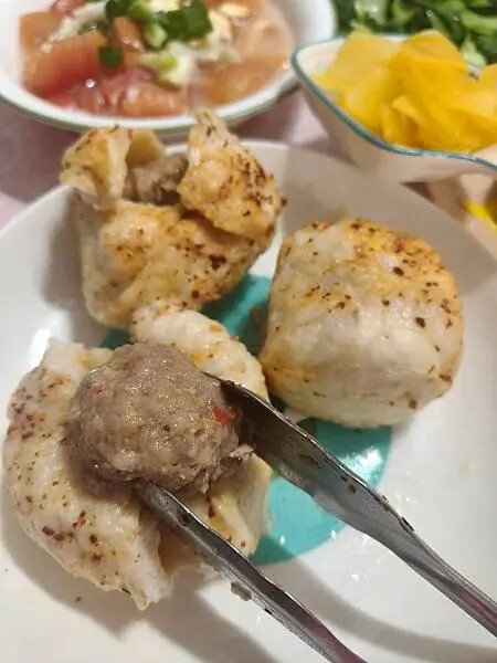 士林夜市大上海生煎包-皮脆外酥內軟的香醇小吃/消夜/點心/美