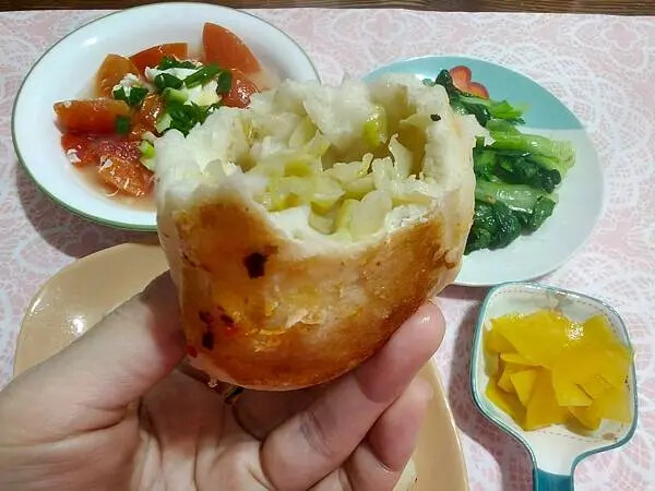 士林夜市大上海生煎包-皮脆外酥內軟的香醇小吃/消夜/點心/美