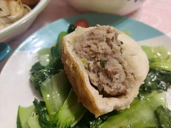 士林夜市大上海生煎包-皮脆外酥內軟的香醇小吃/消夜/點心/美