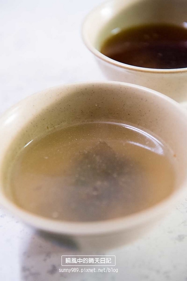 大陸麵店：【陽明山美食 | 大陸麵店】來文化吃碗具歷史的強蒜味牛肉乾拌麵吧!!