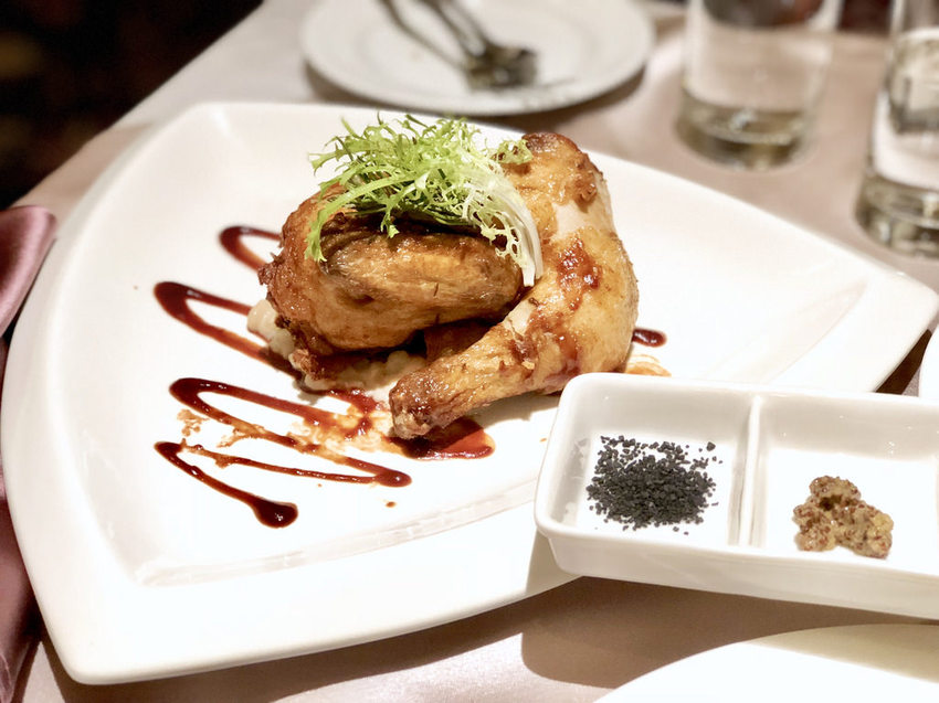 [台北中山] 首都牛排館重現漫畫凡爾賽玫瑰歐洲宮廷場景 / 老派約會風範兒 / 低調奢華美味兒 / 約會餐廳(體驗券)