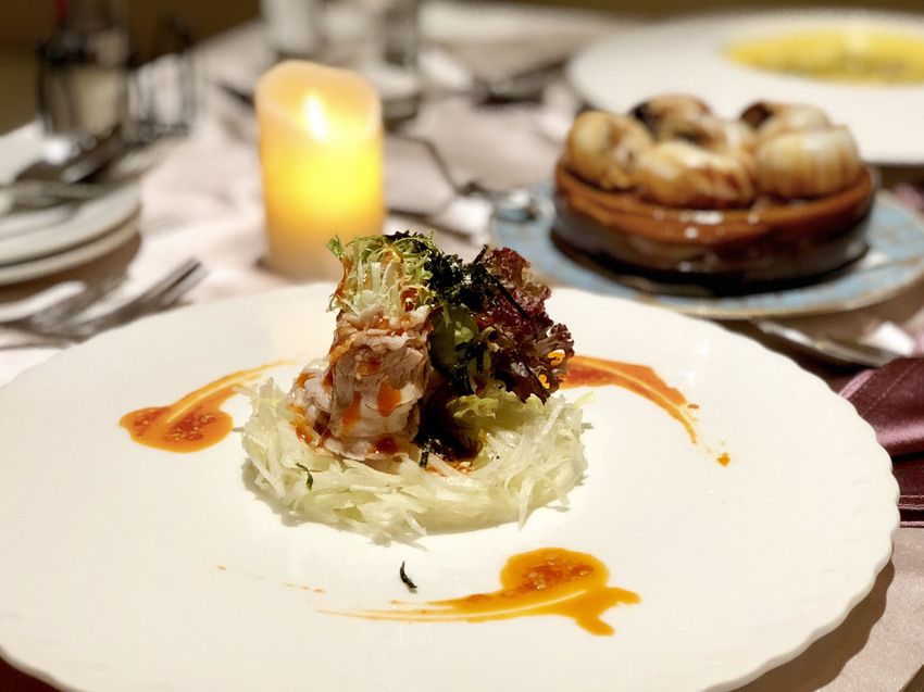 [台北中山] 首都牛排館重現漫畫凡爾賽玫瑰歐洲宮廷場景 / 老派約會風範兒 / 低調奢華美味兒 / 約會餐廳(體驗券)