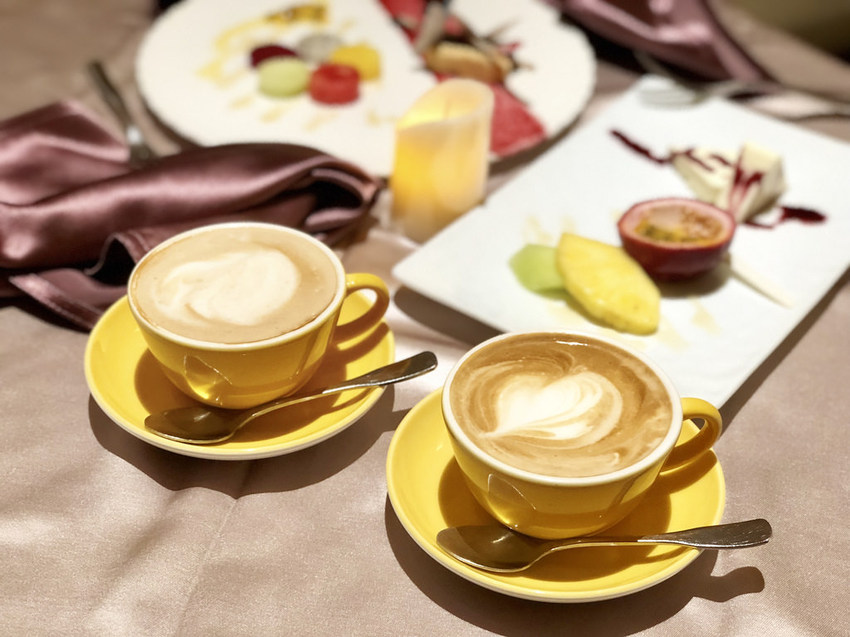 [台北中山] 首都牛排館重現漫畫凡爾賽玫瑰歐洲宮廷場景 / 老派約會風範兒 / 低調奢華美味兒 / 約會餐廳(體驗券)