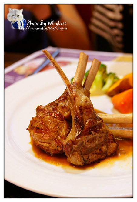 挑戰32OZ大牛排－二訪洋蔥士林店