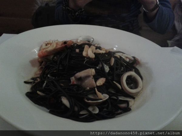 1496094_226897600815007_1079348333_o