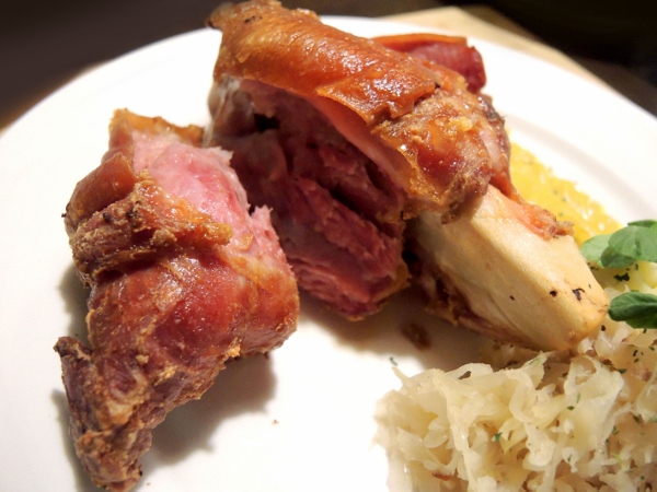 台北士林)富利得利- 在天母平價也能吃到德國的道地豬腳