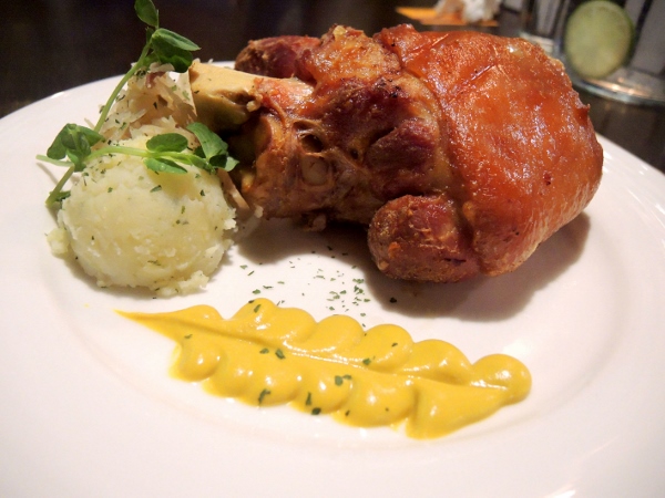 台北士林)富利得利- 在天母平價也能吃到德國的道地豬腳