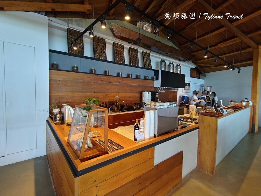 花蓮縣新城鄉【花蓮美食】原野牧場,七星潭海景咖啡廳 | 新鮮羊奶飲品、精緻異國料理 | 寵物友善餐廳 | 花蓮新城鄉美食推薦