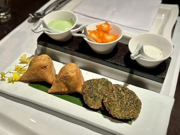 [台北美食] 天母 番紅花印度美饌 Saffron 印度料理揉出幸福滋味 米其林必比登 士林北投天母新光三越美食 @