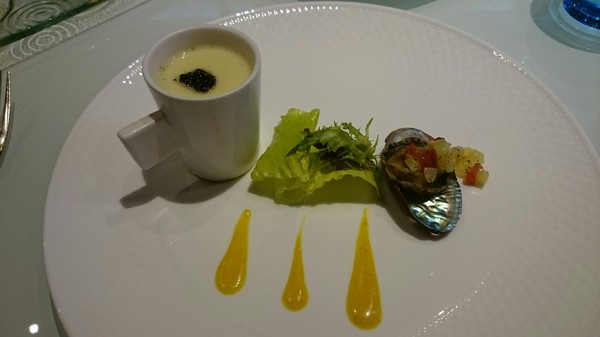 夏慕尼新香榭鐵板燒(高雄五福店)：高雄~夏慕尼新香榭鐵板燒~主廚現場料理~王品集團系列~