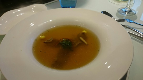 夏慕尼新香榭鐵板燒(高雄五福店)：高雄~夏慕尼新香榭鐵板燒~主廚現場料理~王品集團系列~