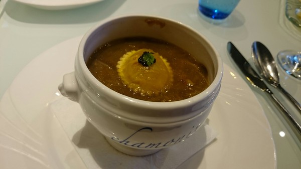 夏慕尼新香榭鐵板燒(高雄五福店)：高雄~夏慕尼新香榭鐵板燒~主廚現場料理~王品集團系列~