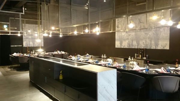 夏慕尼新香榭鐵板燒(高雄五福店)：高雄~夏慕尼新香榭鐵板燒~主廚現場料理~王品集團系列~