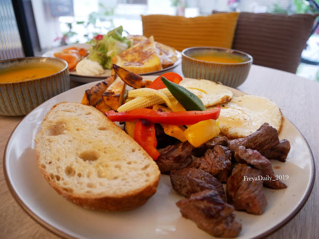 2020, winter 走吧台北哪裡吃美食:士林區 天母美食 網美打卡 無添加天然食材 超療癒早午餐 topo+ cafe 及拓樸本然空間設計