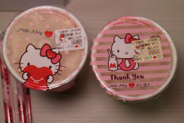 清心福全劍潭店：【飲料】超萌組合，Kitty與清心福全聯名款杯子，全台清心陸續上市啦~~