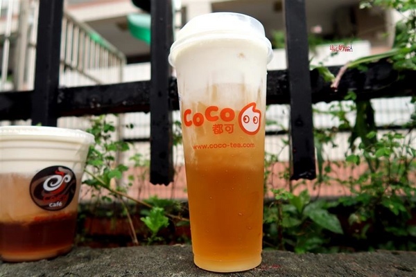 coco都可(新莊中平店)：COCO法式奶霜 法國鐵塔牌鮮奶油 文青漸層飲料打卡 奶霜綠茶/奶霜草莓果肉/奶霜咖啡買一送一~