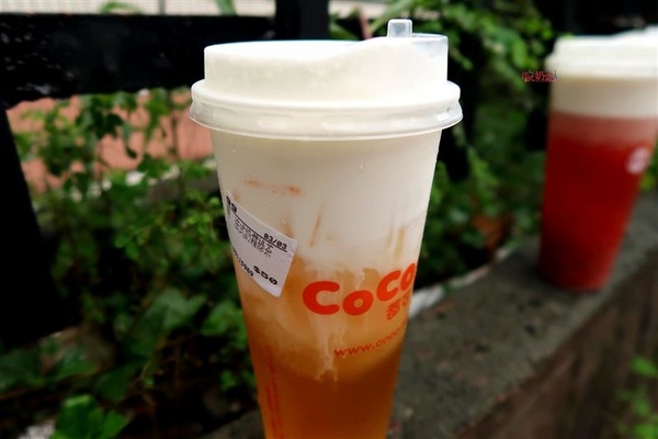 coco都可(新莊中平店)：COCO法式奶霜 法國鐵塔牌鮮奶油 文青漸層飲料打卡 奶霜綠茶/奶霜草莓果肉/奶霜咖啡買一送一~