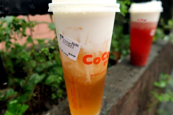 coco都可(新莊中平店)：COCO法式奶霜 法國鐵塔牌鮮奶油 文青漸層飲料打卡 奶霜綠茶/奶霜草莓果肉/奶霜咖啡買一送一~