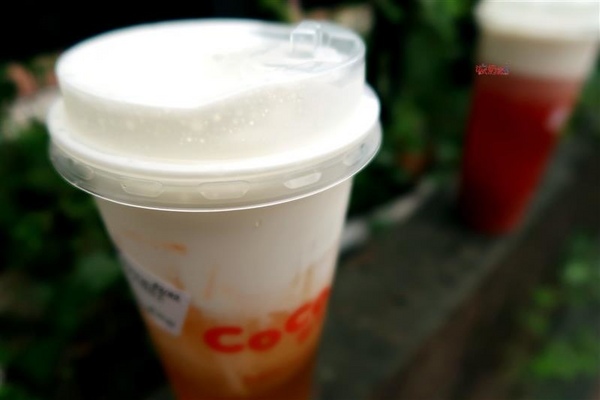 coco都可(新莊中平店)：COCO法式奶霜 法國鐵塔牌鮮奶油 文青漸層飲料打卡 奶霜綠茶/奶霜草莓果肉/奶霜咖啡買一送一~