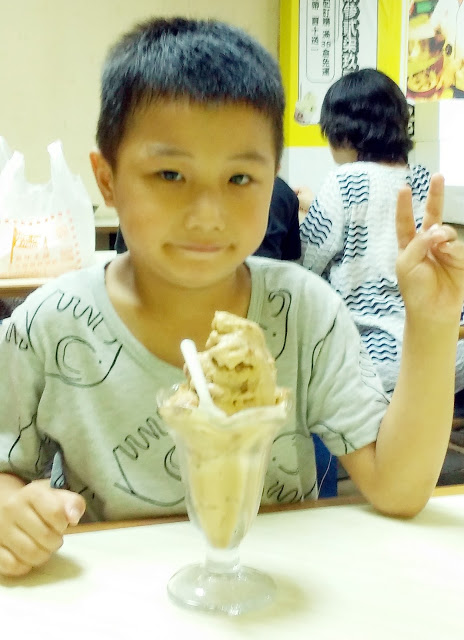 台式冰淇淋~以利泡泡冰(正宗創始老店)