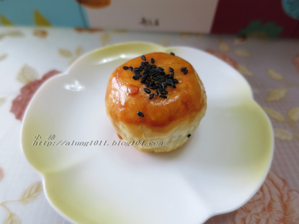 花漾映月~   ..郭元益組合式禮盒