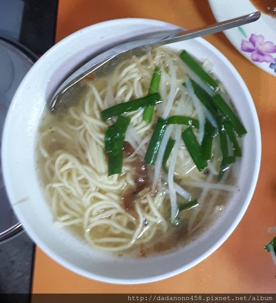 賣麵炎仔:{食記}安西街 '賣麵炎仔'切仔麵