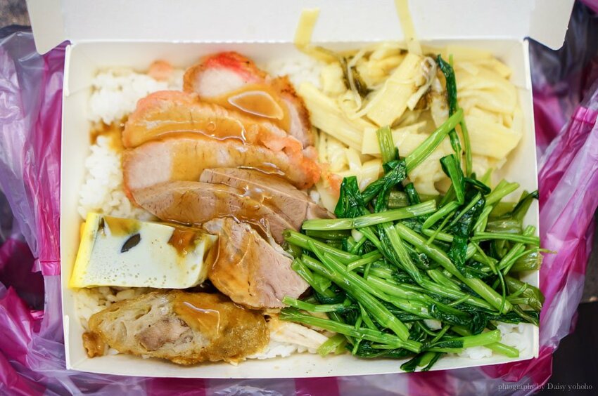 賣麵炎仔金泉小吃店 大稻埕 x 米其林必比登推薦的人氣麵店！大稻埕小吃