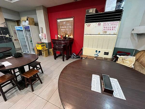 【台北美食、牛肉麵推薦】金春發牛肉百年老店天水路總店|清燉牛