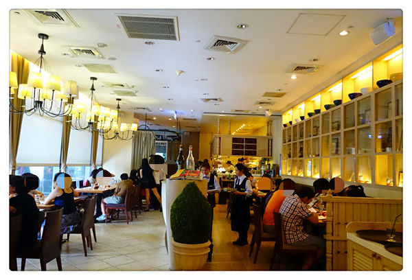 Turando 杜蘭朵 ~ 京站時尚廣場2樓．點套餐很划算 - 捷運台北車站