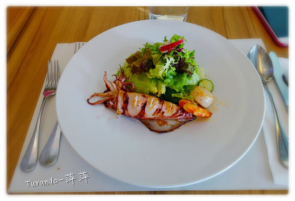 Turando 杜蘭朵 ~ 京站時尚廣場2樓．點套餐很划算 - 捷運台北車站