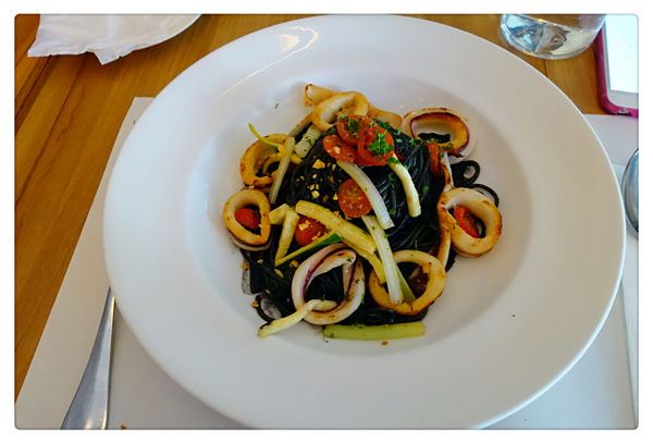 Turando 杜蘭朵 ~ 京站時尚廣場2樓．點套餐很划算 - 捷運台北車站