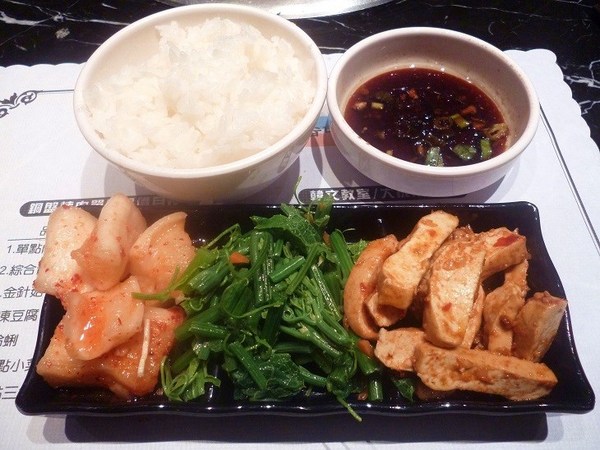 雪嶽山韓式料理(京站店)：夏天也可以吃銅盤烤肉--雪嶽山韓式料理体驗心得