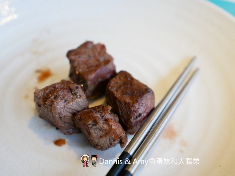 《吃到飽餐廳推薦》饗食天堂台北京站店必吃餐點懶人包分享。肋眼牛排x焗烤生蠔x龍膽石斑BUFFET餐點升級再進化︱聚餐好選擇（影片）