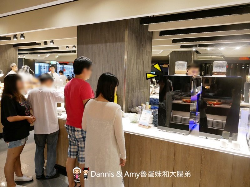 《吃到飽餐廳推薦》饗食天堂台北京站店必吃餐點懶人包分享。肋眼牛排x焗烤生蠔x龍膽石斑BUFFET餐點升級再進化︱聚餐好選擇（影片）