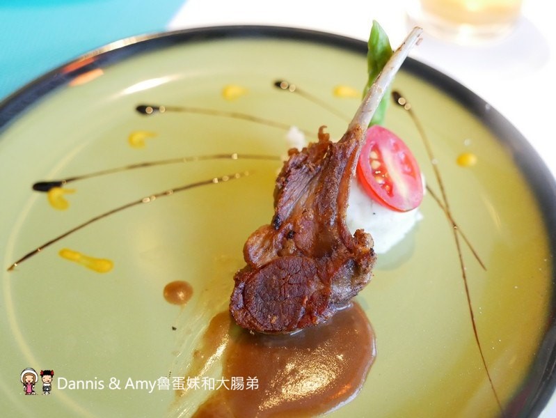 《吃到飽餐廳推薦》饗食天堂台北京站店必吃餐點懶人包分享。肋眼牛排x焗烤生蠔x龍膽石斑BUFFET餐點升級再進化︱聚餐好選擇（影片）