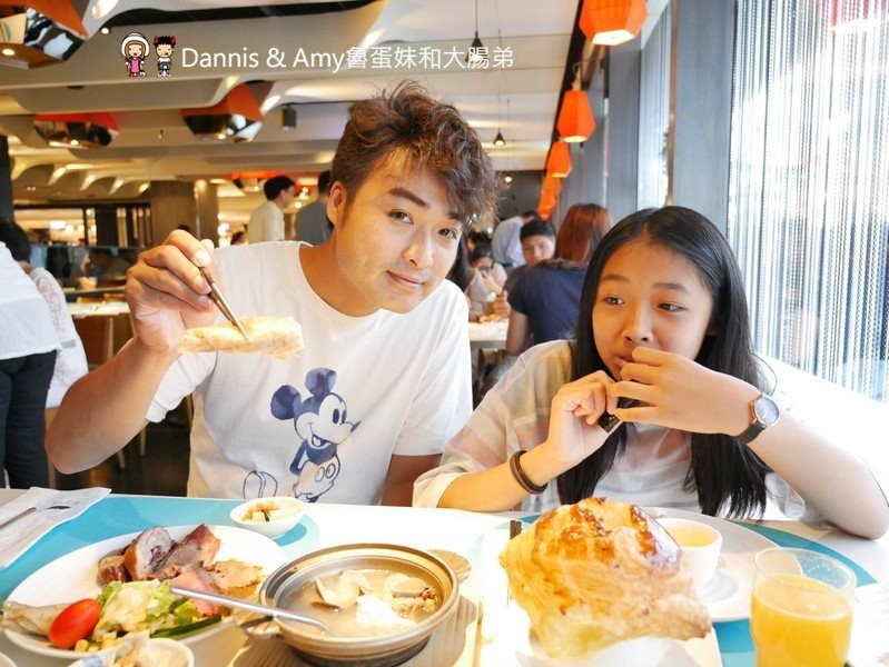 《吃到飽餐廳推薦》饗食天堂台北京站店必吃餐點懶人包分享。肋眼牛排x焗烤生蠔x龍膽石斑BUFFET餐點升級再進化︱聚餐好選擇（影片）