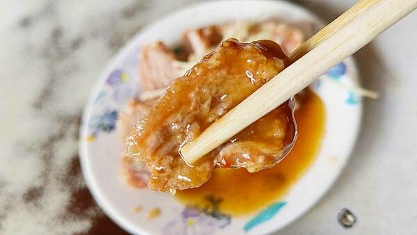 【台北美食】民樂旗魚米粉｜迪化街裡老字號米粉湯