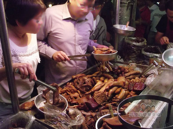 詹記雞腳翅07-讓人什麼都想夾