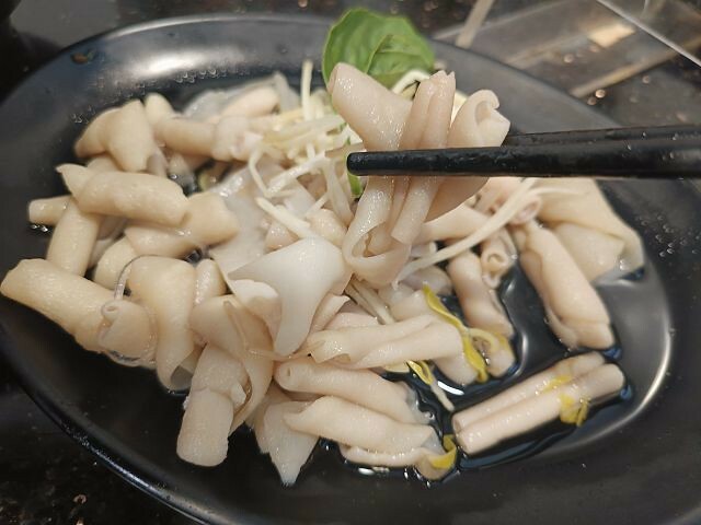 台北市大同區後驛鵝肉店 | 台北後車站美食．鵝肉鮮嫩多汁又順口．也可以品嚐鴨肉的美味