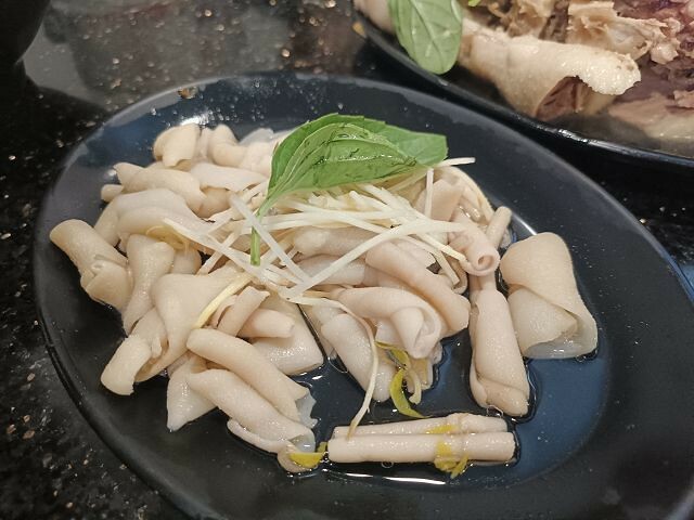 台北市大同區後驛鵝肉店 | 台北後車站美食．鵝肉鮮嫩多汁又順口．也可以品嚐鴨肉的美味